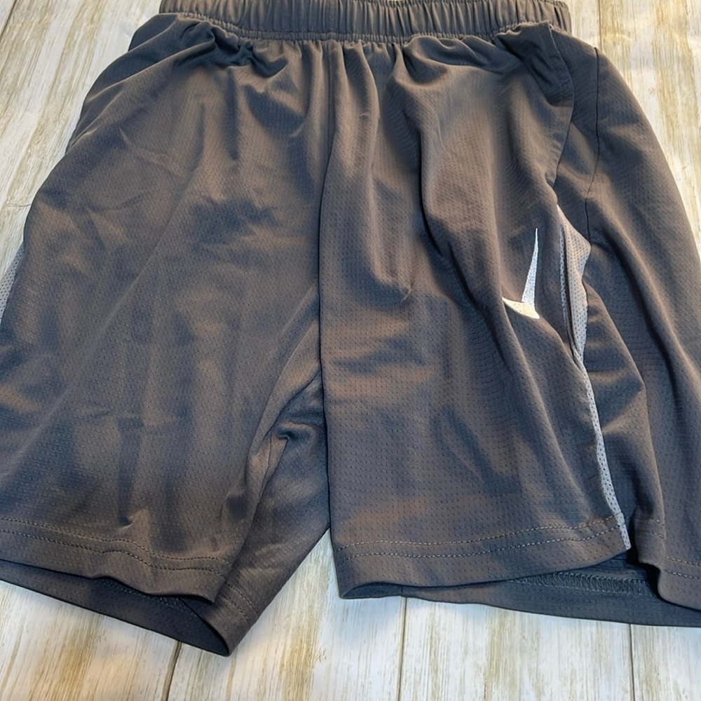 Boys, Nike shorts, size large